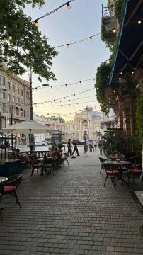 Доброе утро, Одесса. Как ваш настрой на новую неделю? Какие планы на день? Блокнот Одесса | Написать нам в Telegram