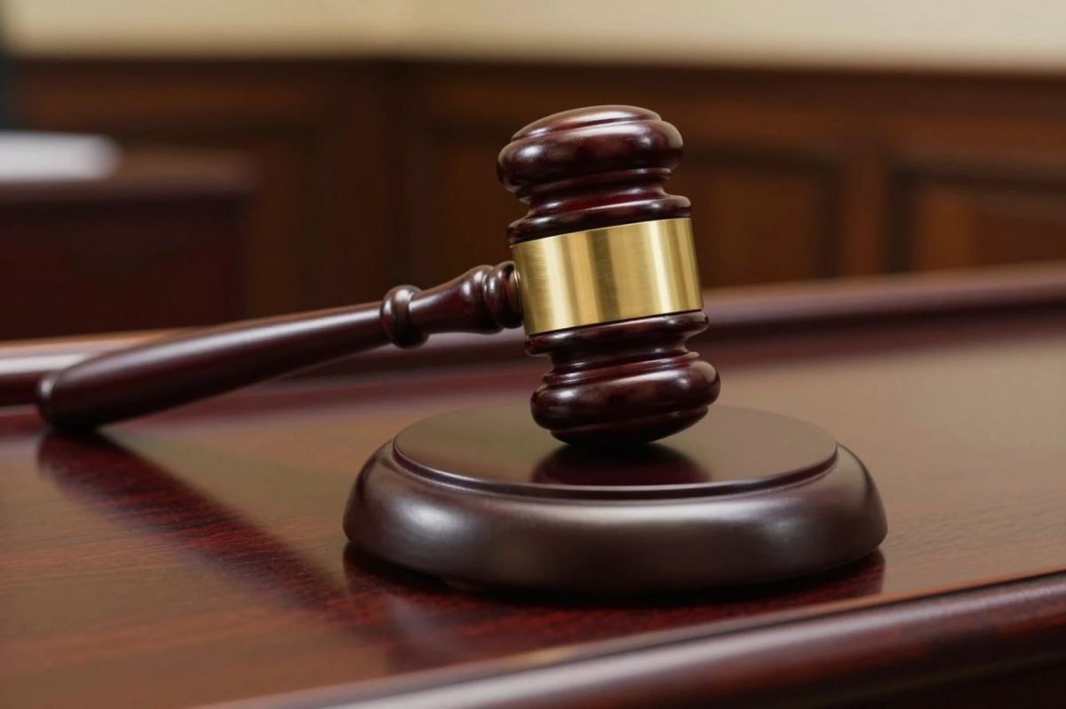 В Одессе 14-летнюю девочку изъяли из семьи по заявлению о домогательствах отца