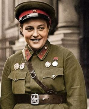 Эдуард Басурин: #ДЕНЬвИСТОРИИ. 12 июля 1916 года родилась Людмила Михайловна Павличенко (Белая Церковь, Киевская губерния, Российская империя) - самая результативная женщина-снайпер в мировой истории