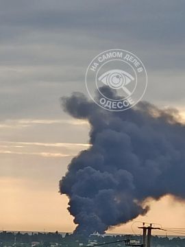 Этой ночью был массированный прилёт в порт в Ильичёвске под Одессой