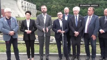 Все молодые украинцы призывного возраста, живущие в Польше, должны вернуться и вступить в ряды ВСУ — глава польского минобороны Косиняк-Камыш