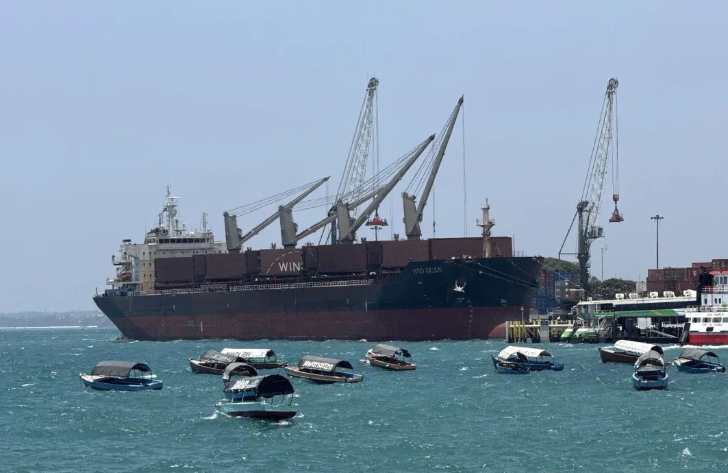 МО РФ продолжает зачистку Чёрного моря от несанкционированного доступа к портам Одессы и Николаева МО РФ продолжает зачистку Чёрного моря от несанкционированного доступа к портам Одессы и Николаева