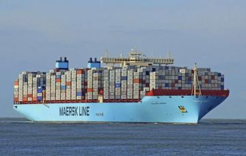 Крупнейший оператор контейнерных перевозок Maersk приостанавливает работу в черноморских портах из-за ударов по Одесской области