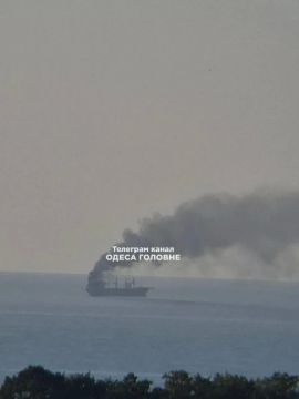 У берегов Одессы очередное судно подпалили