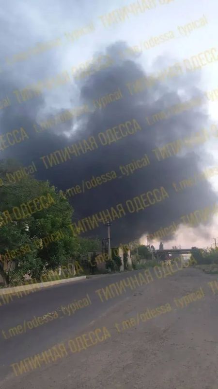 Одесса и Одесская область в дыму после ночных ударов ВС РФ Одесса и Одесская область в дыму после ночных ударов ВС РФ