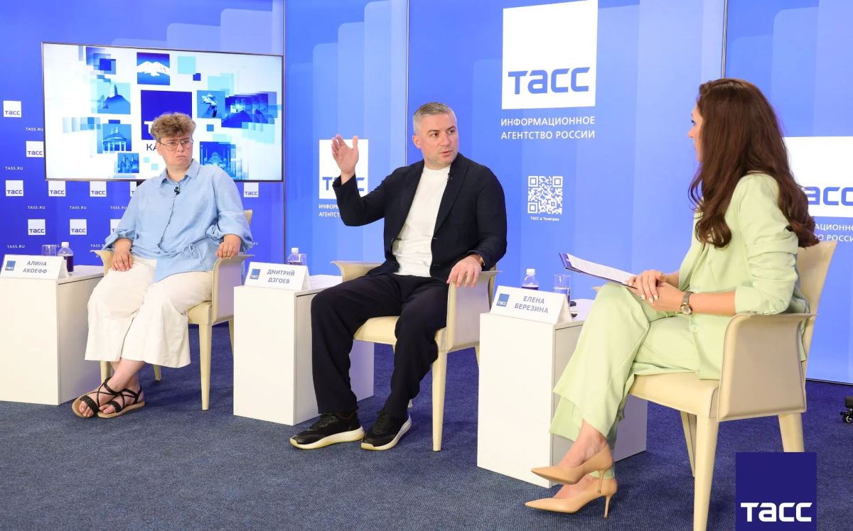 Главное из заявлений, а также фоторепортаж с пресс-конференции в Региональном информационном центре "ТАСС Кавказ" в Пятигорске, посвященной старту исторического проекта "Кавказ Главное из заявлений, а также фоторепортаж с пресс-конференции в Региональном информационном центре "ТАСС Кавказ" в Пятигорске, посвященной старту исторического проекта "Кавказ