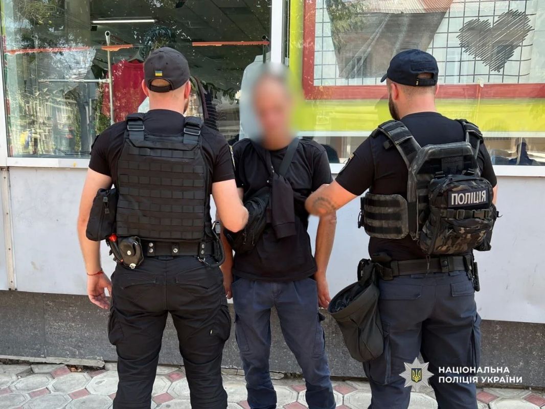 Одессит зарезал мужчину в супермаркете Одессит зарезал мужчину в супермаркете