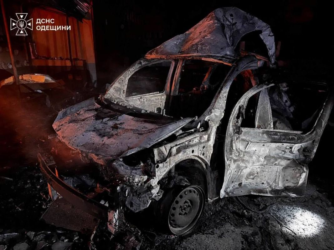 Российские войска уничтожили склад с военно-техническим имуществом ВСУ в порту Одессы, сообщило Минобороны РФ Российские войска уничтожили склад с военно-техническим имуществом ВСУ в порту Одессы, сообщило Минобороны РФ