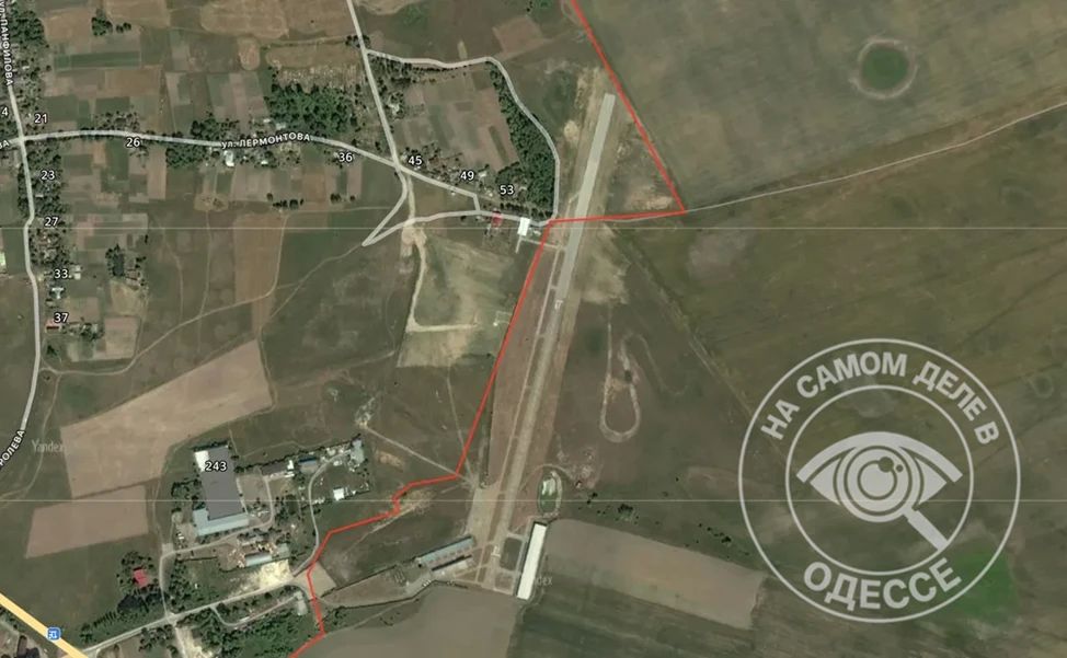 Спутниковый мониторинг NASA FIRMS со вчера фиксирует масштабные тепловые метки на взлётно-посадочной полосе аэродрома возле н.п. Гоголев Киевской области (неподалёку от Броваров) Спутниковый мониторинг NASA FIRMS со вчера фиксирует масштабные тепловые метки на взлётно-посадочной полосе аэродрома возле н.п. Гоголев Киевской области (неподалёку от Броваров)
