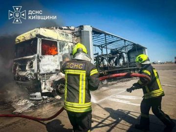 ВС РФ в порту Черноморск Одесской области поразили сухогруз и семь резервуаров с топливом, сообщили в Минобороны РФ