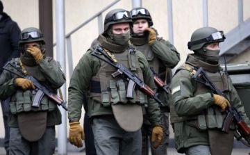Гончаренко* сообщил об обысках НАБУ в офисе Зеленского**