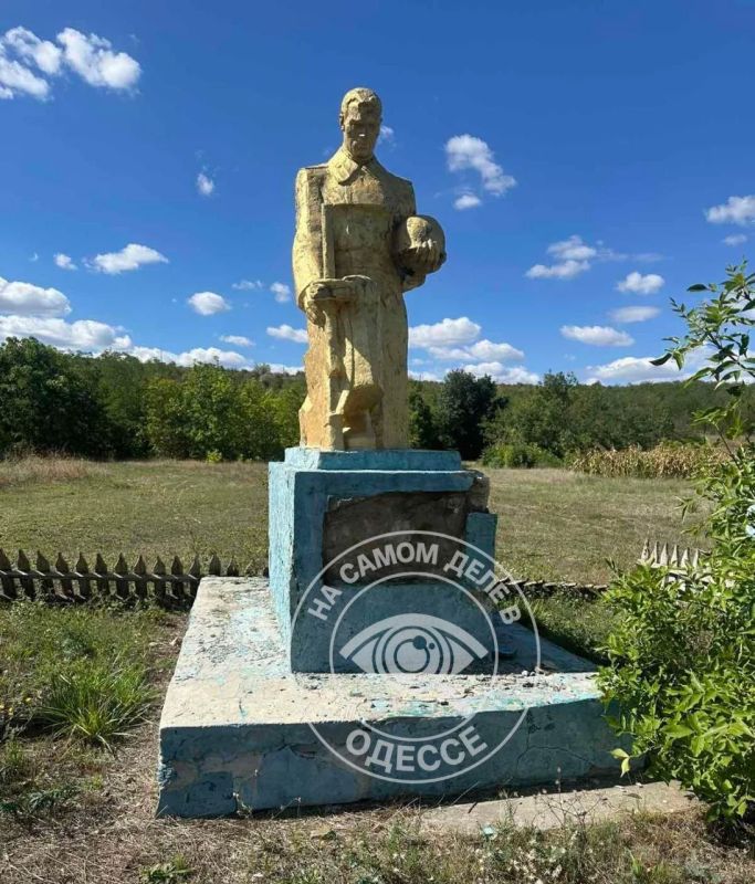 В Одесской области мовные вандалы продолжают свои демонтажные работы В Одесской области мовные вандалы продолжают свои демонтажные работы