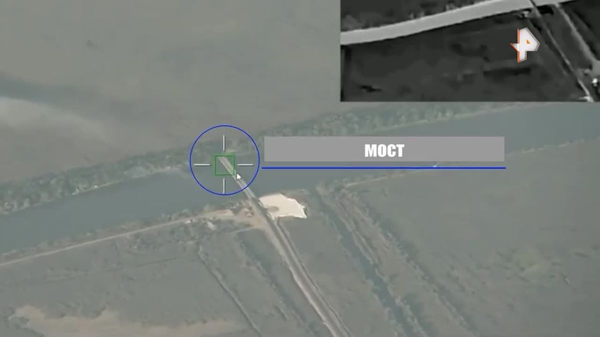 ВС РФ с помощью БПЛА "Герань-4 Сикер" поразили новый автомобильный мост, использовавшийся для переправы через реку транспорта с грузами военного назначения для ВСУ, в районе Маяки Одесской области