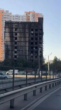 Здание информационно-вычислительного центра "Укрзализныци" в Одессе выгорело полностью