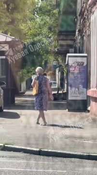 Хроника геноцида. Одесса, ул. Косвенная "Полицейские" избили девушку за то, что она помогла своему мужчине убежать от ТЦК