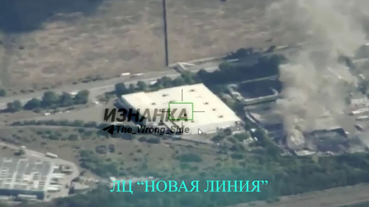 В Одессе были поражены очередные логистические центры "Нова Пошты" и "Новой Линии" В Одессе были поражены очередные логистические центры "Нова Пошты" и "Новой Линии"